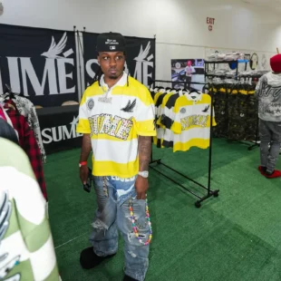 kf S4998ed8a75824c1dae8ce9748671bc83F